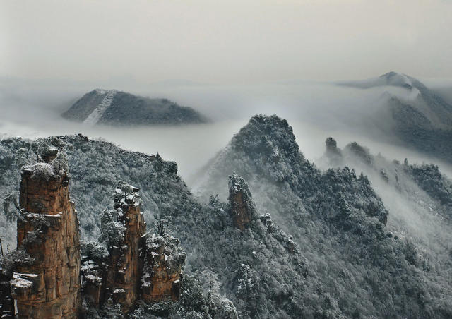 世界自然遗产 张家界 武陵源 天子山 峰林云海 雪域