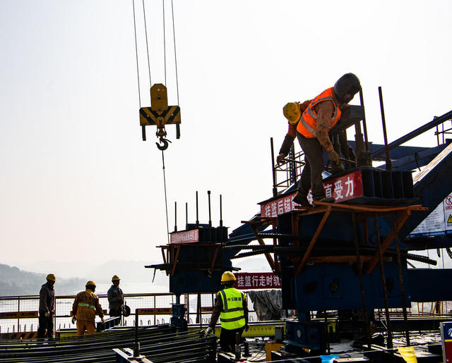 经济建设  交通  高速公路  桥梁  沅辰高速  怀化