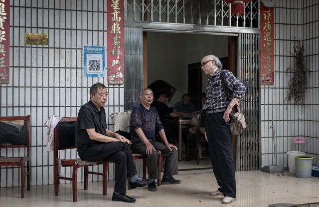 湘江边的古镇      古镇