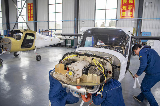 
县城里的“飞翔梦” 