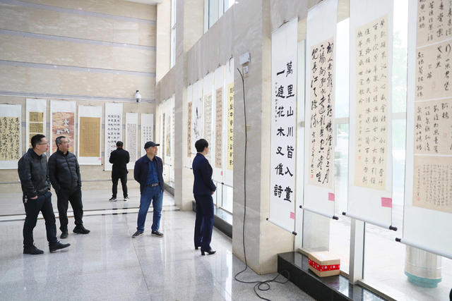 书画展  劳动节   观展