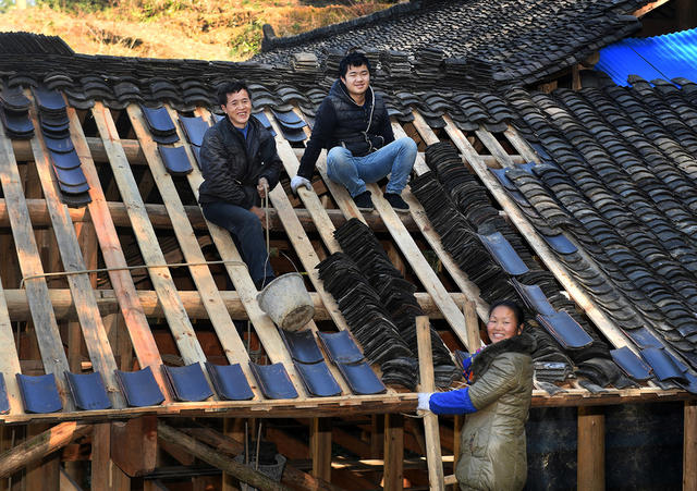乡村振兴 苗绣 湘西黑猪 吊脚楼 旅游 民宿 十八洞村