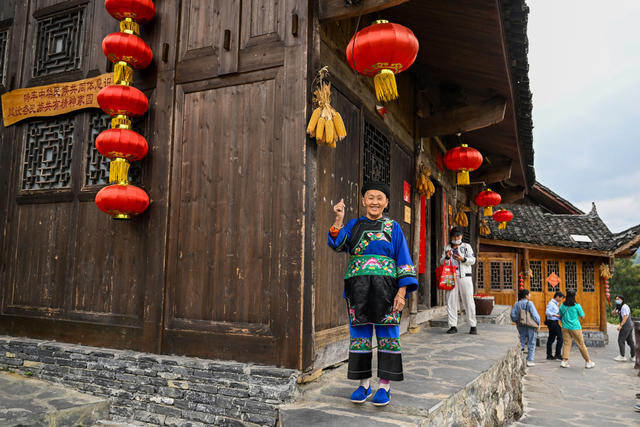 十八洞村 观光旅游 苗绣 民俗文化 村寨