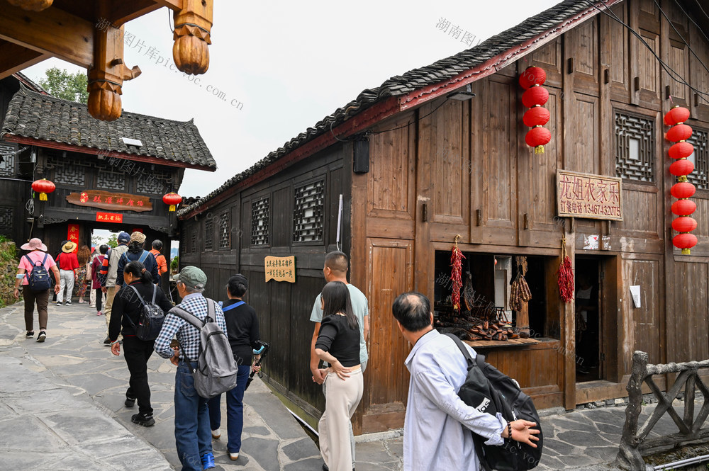 十八洞村 观光旅游 苗绣 民俗文化 村寨