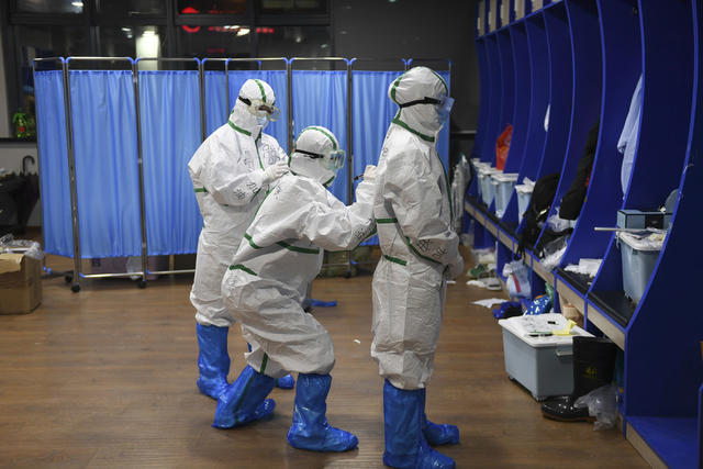 方舱医院 新冠肺炎 武昌方舱 武汉 医护人员 医学救援队 最后一个夜班