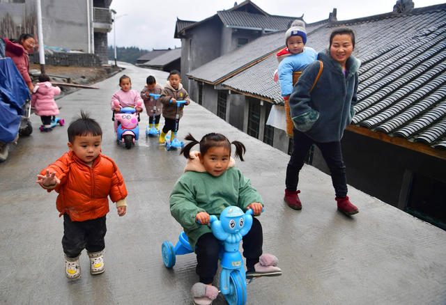 家园 重建 葫芦镇 保靖县 新年 新家 小年饭