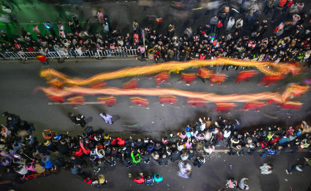 夜故事 闹元宵 巡游 