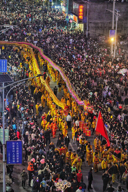 夜故事 闹元宵 巡游 