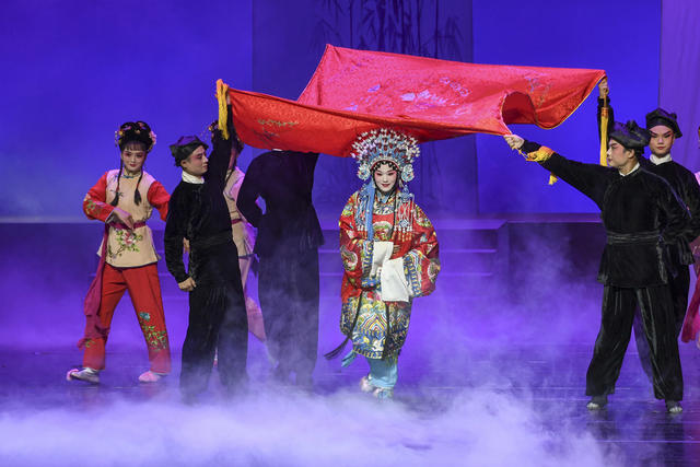 花鼓戏 马前覆水 文化传统 艺术节 戏剧 