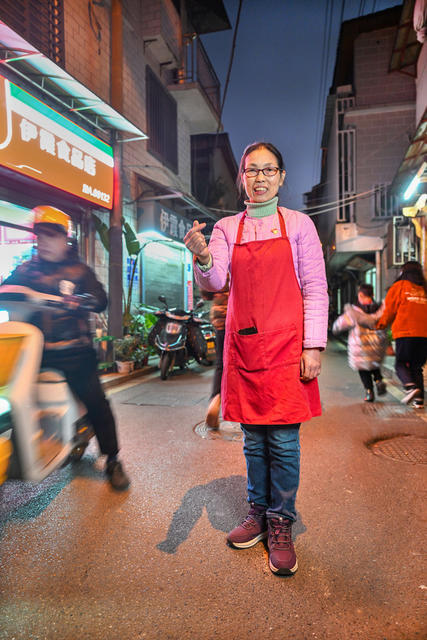 孙美华 钥匙阿姨 湖南好人 伊霞食品店