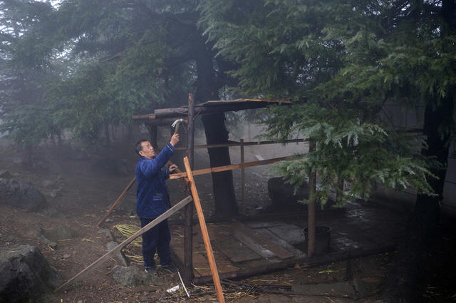除夕 贺介先 溆浦县雷锋山 坚守岗位 广播电视转播台 数字电视发射机 农村