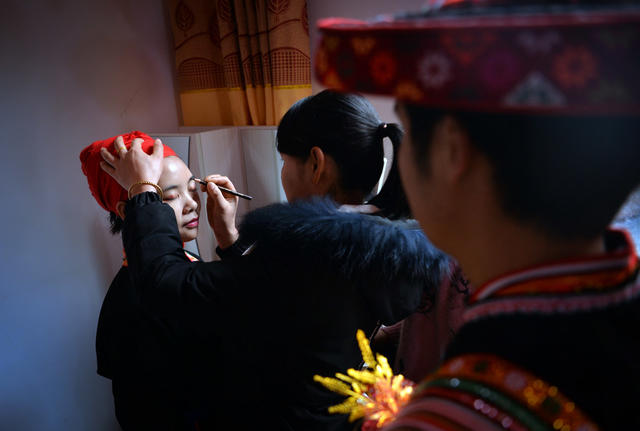 瑶族婚礼 包文军 新娘 搬迁户 宁远县 扶贫