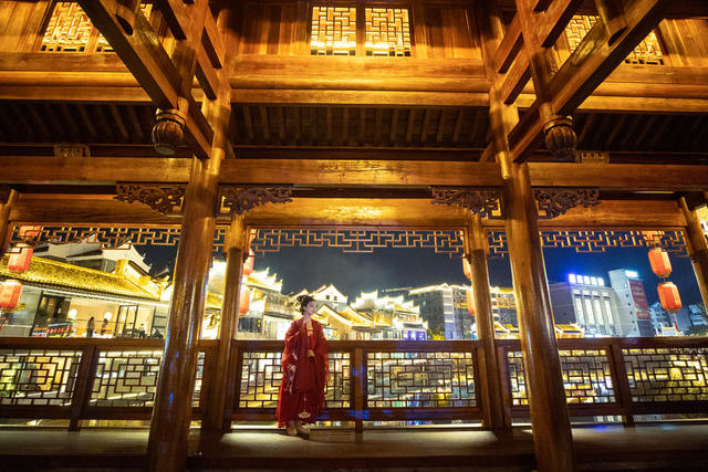 裕后街 郴州 夜经济