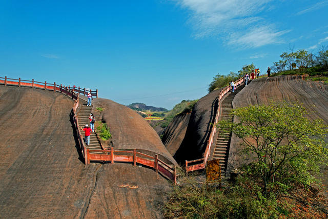 湖南郴州 飞天山 寿佛景点 剪刀坳 游客 石壁