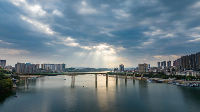 沅水大桥提质改造全力施工