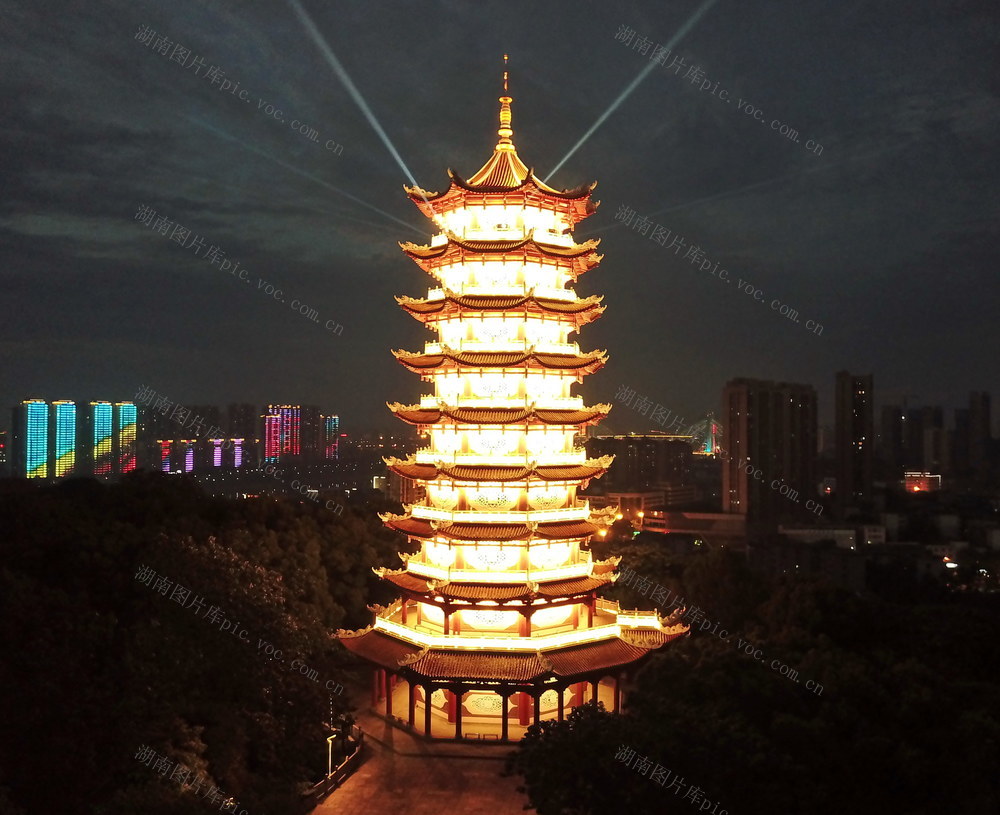 益阳口幸福塔口夜景