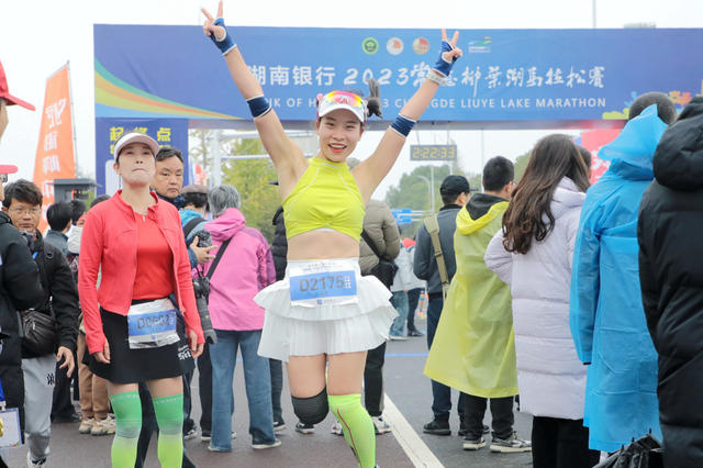 常德 马拉松赛  美丽冻人 美女