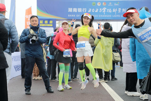 常德 马拉松赛  美丽冻人 美女