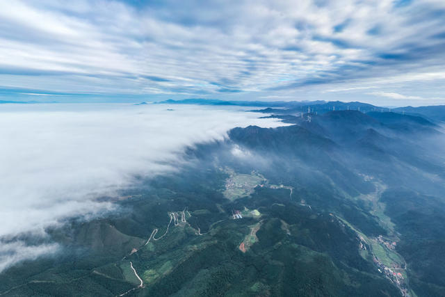 云海 高山 初冬 风景 风光 云雾 青山 生态