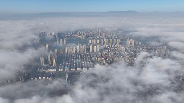 新化县城 云海 高楼 城市风光
