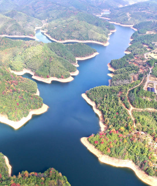 库区  景美  自然  风光  风景  旅游  水库  湖光山色