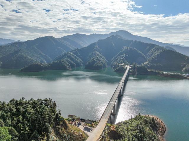 青山绿水 生态 自然 江华