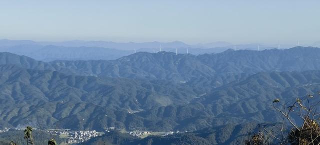 山峰  大高坪苗族乡