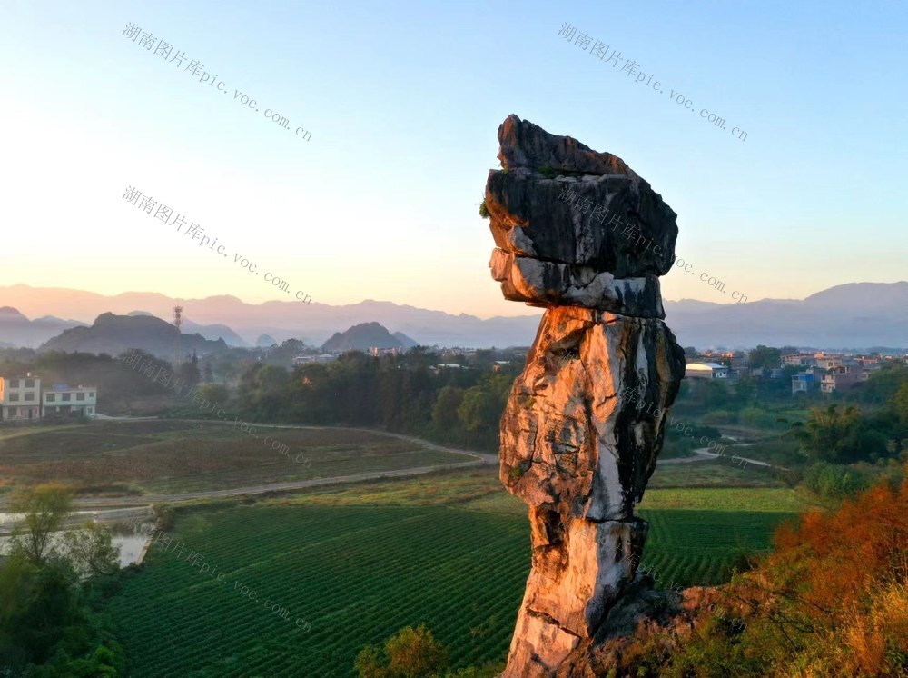 江永  奇石 石娃 日出