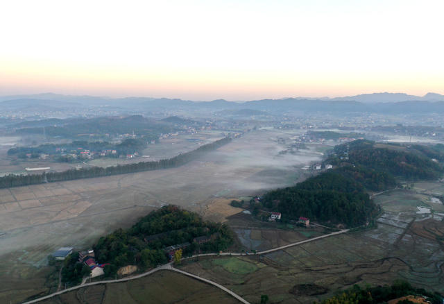 乡村  田野  风景  风光  旅游  冬日  画卷  乡村振兴