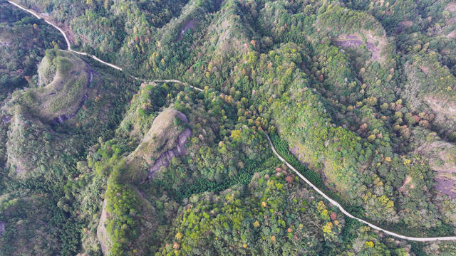 旅游公路、交通、经济、公路、地质公园