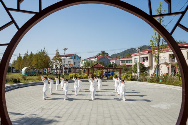 乡村  太极拳  村民  万丰湖