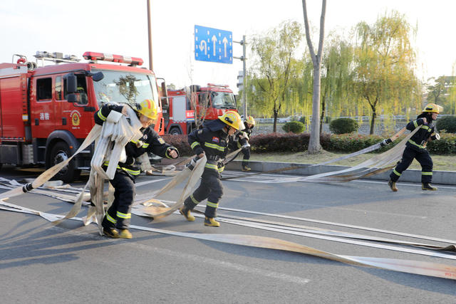 600米远距离供水 消防救援