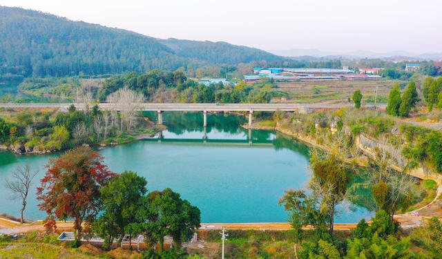 风光  乡村  风景  路畅  水清