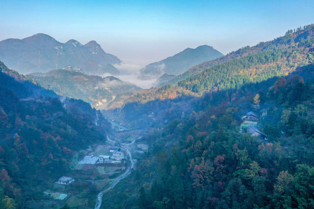 湖南，湘西，龙山，乡村，初冬，枫，美景

