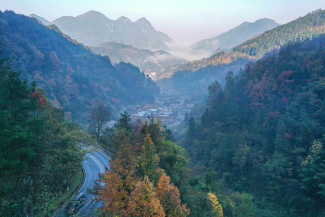 湖南，湘西，龙山，乡村，初冬，枫，美景
