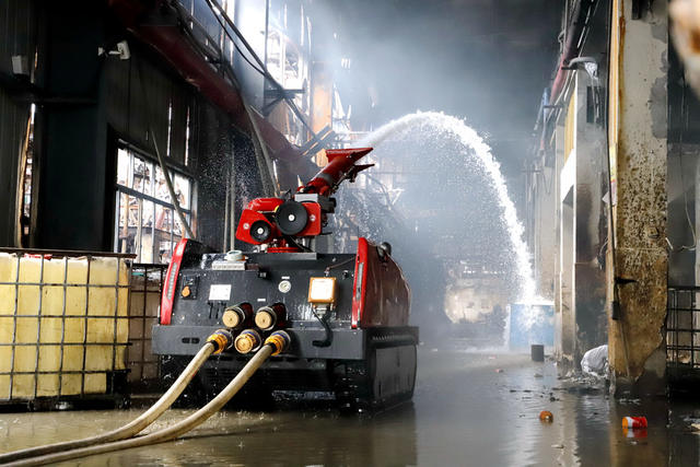 机器人 消防机器人 灭火救援