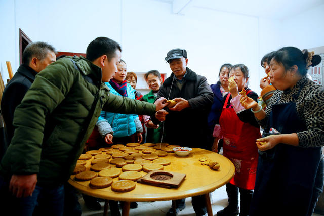         湖南桂东 幸福 味 黄糍粑 黄泥柴 大禾米 年