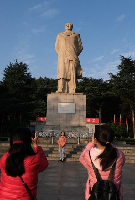 湖南大学，东方红广场