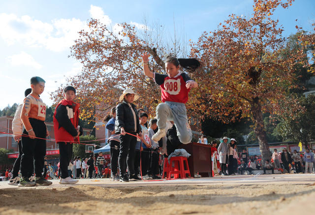 湖南桂东 校园 运动会 素质教育 冬季