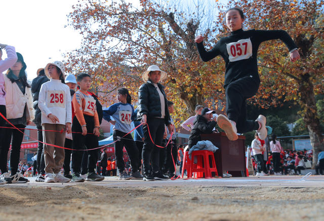 湖南桂东 校园 运动会 素质教育 冬季