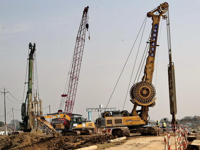  Reinforcement of flood control opening