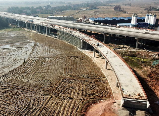 高速口公路口通道口施工