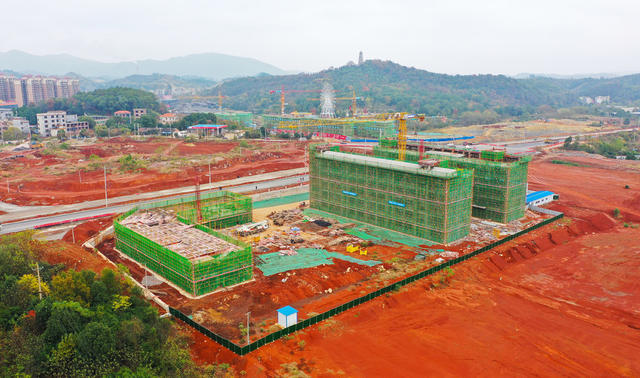 建设  学校  民生  工程  工地