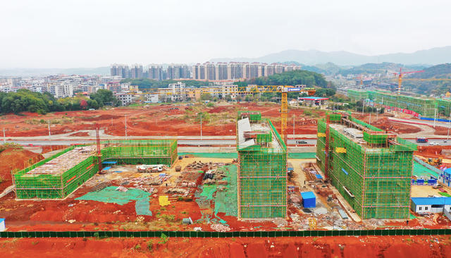 建设  学校  民生  工程  工地