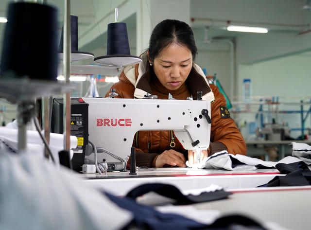 纺织  公司  校服  生产  加工  乡村振兴  就业  增收