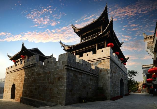 古建筑 三门开 艺术 月城