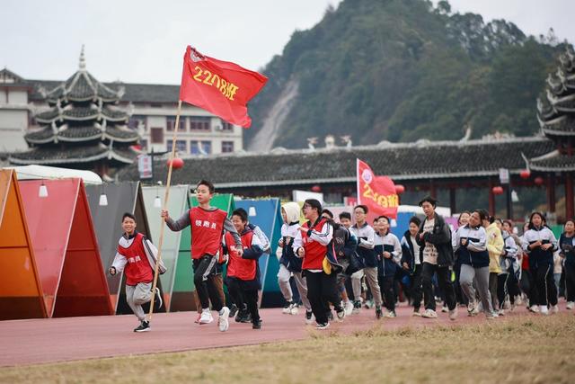 大课间、体育、运动、学校、中长跑