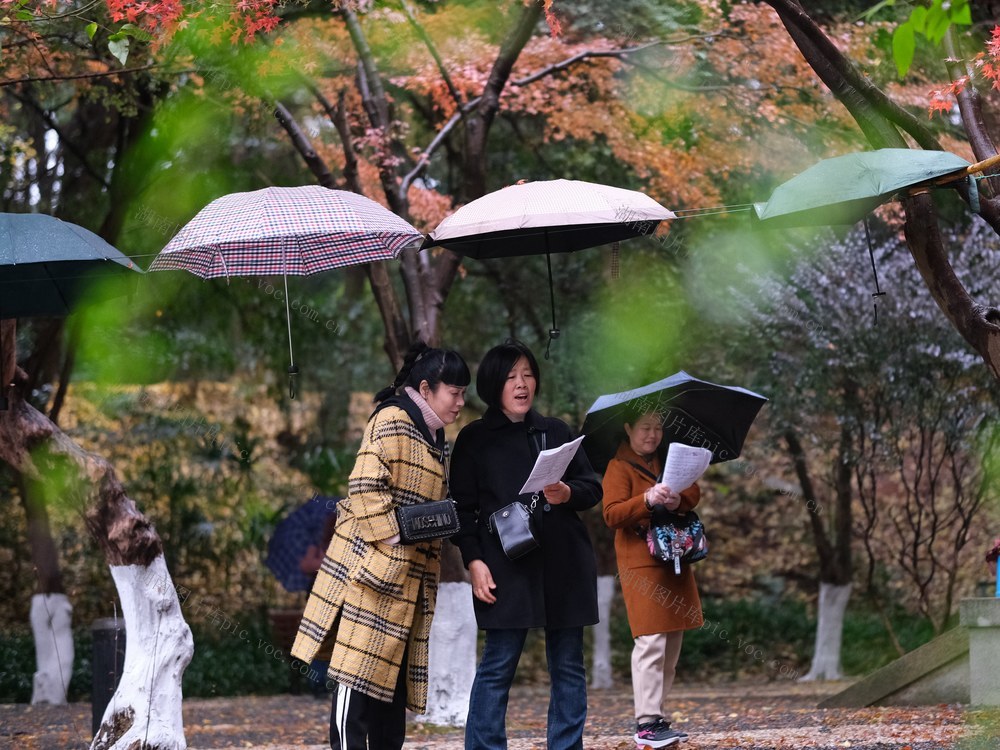 烈士公园，唱歌，健身
