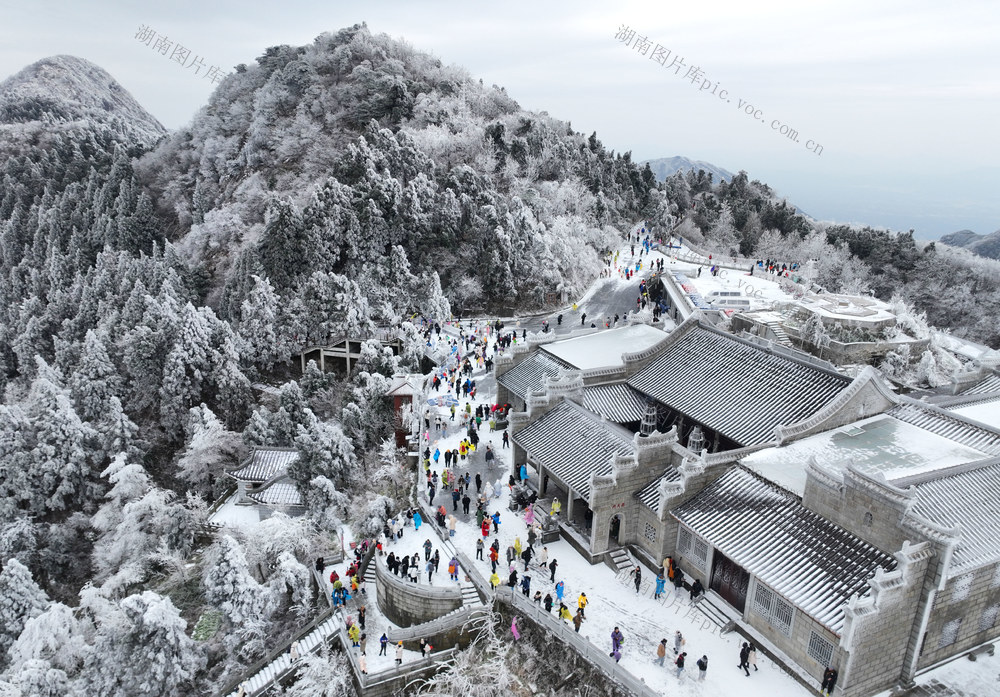 南岳 冰雪 美景 如画 游客