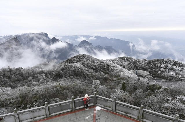 湖南 张家界 天门山 雾凇 云海 